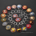 2021 Venta caliente Spinning Shield Heroes Ironman Spiderman Captain América Conedante de llave Key Charm